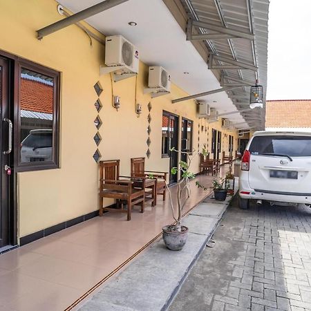 Koolkost Syariah Near Transmart Tegal Hotel Buitenkant foto
