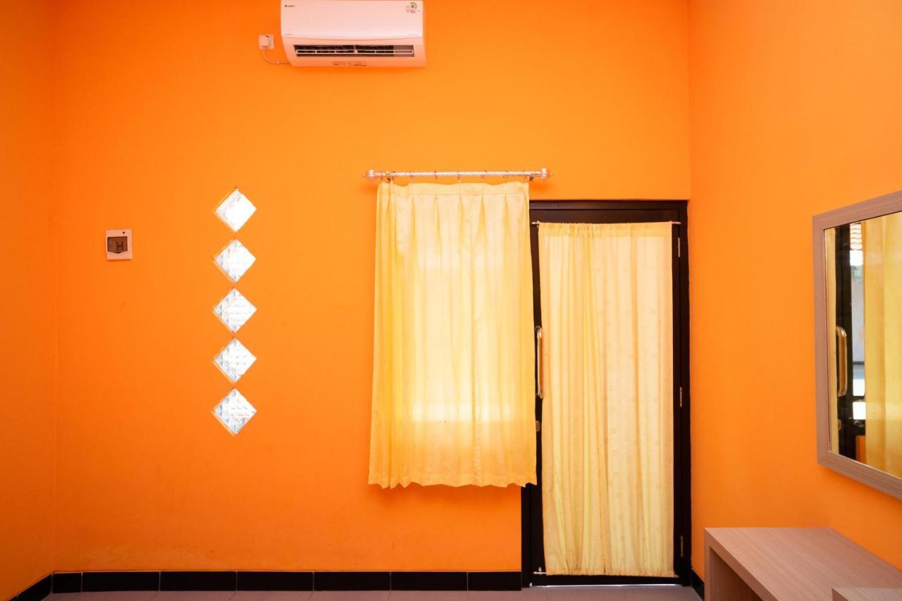 Koolkost Syariah Near Transmart Tegal Hotel Buitenkant foto