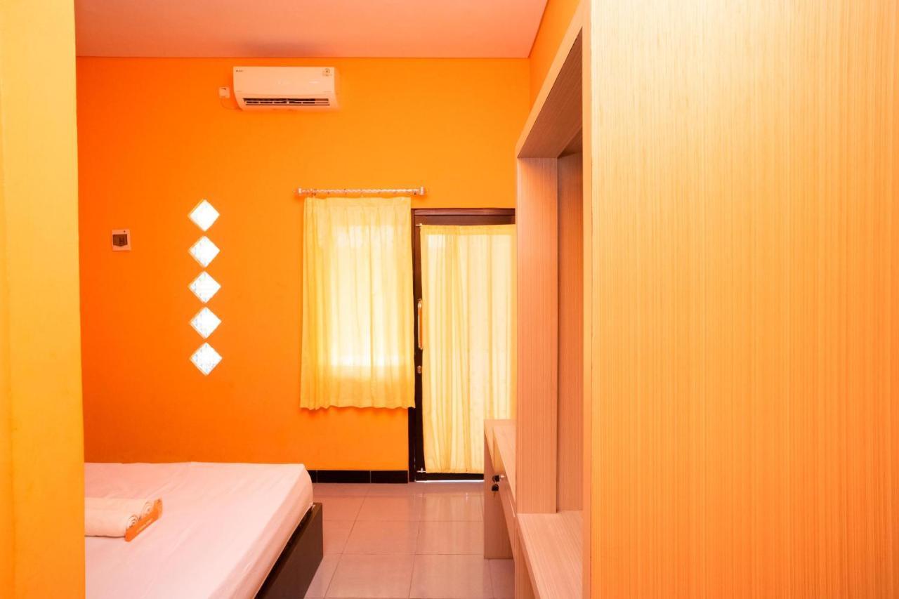 Koolkost Syariah Near Transmart Tegal Hotel Buitenkant foto