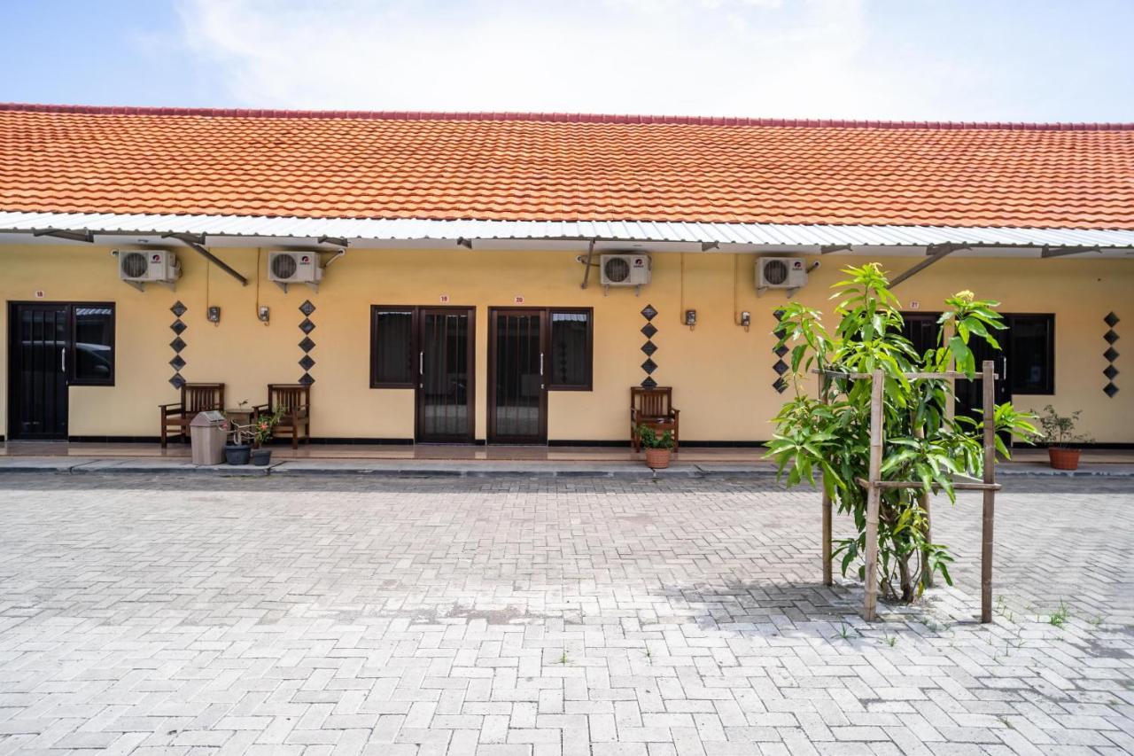 Koolkost Syariah Near Transmart Tegal Hotel Buitenkant foto